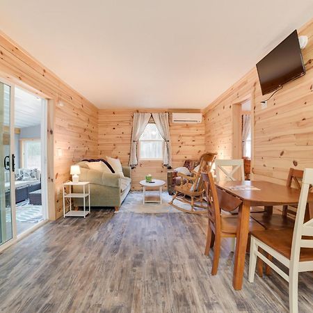Scenic Evans Hideaway Steps To Lake Huron! Oscoda エクステリア 写真