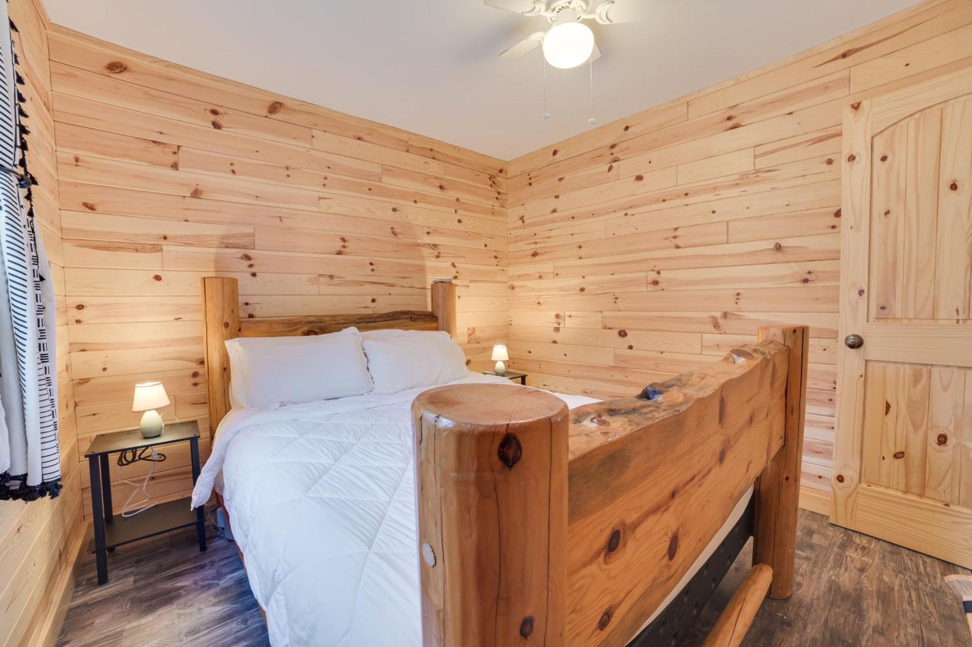 Scenic Evans Hideaway Steps To Lake Huron! Oscoda エクステリア 写真
