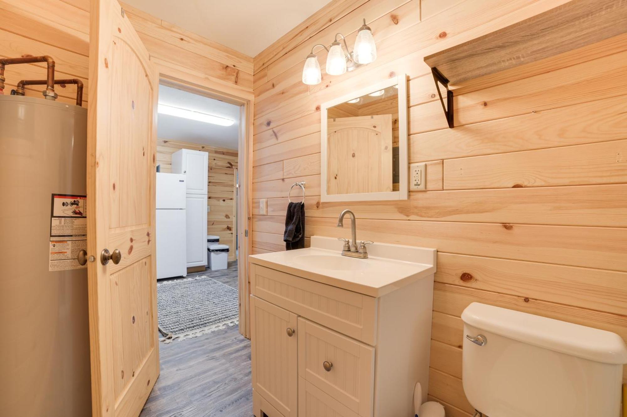 Scenic Evans Hideaway Steps To Lake Huron! Oscoda エクステリア 写真