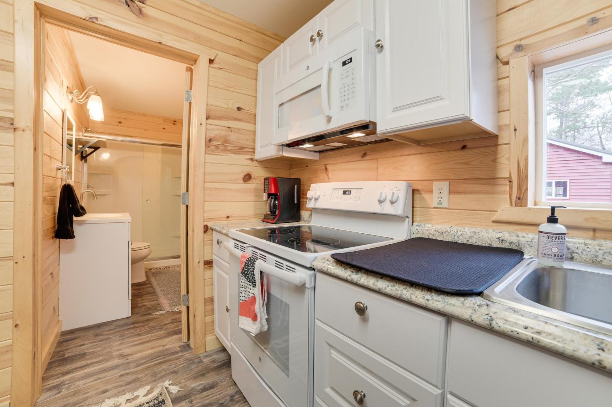 Scenic Evans Hideaway Steps To Lake Huron! Oscoda エクステリア 写真