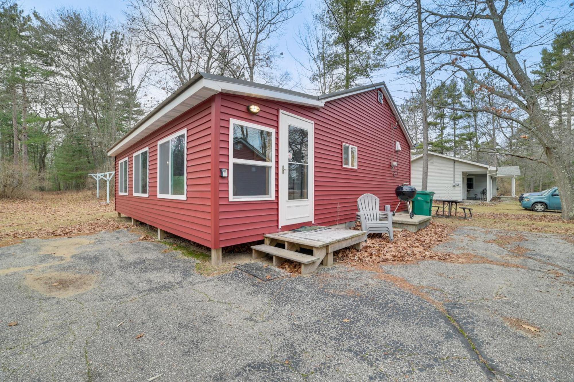 Scenic Evans Hideaway Steps To Lake Huron! Oscoda エクステリア 写真